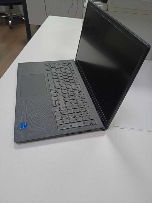 Cрочно продается Dell noutbook Intel Core i5 13 поколение