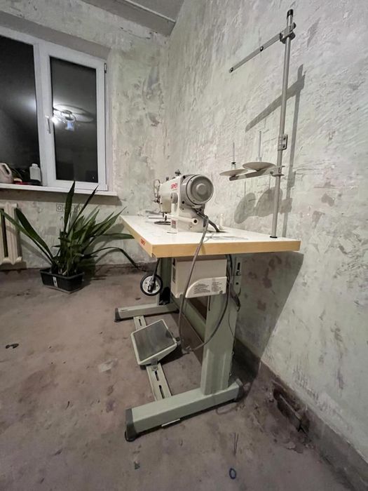 Швейная машинка GEMSY