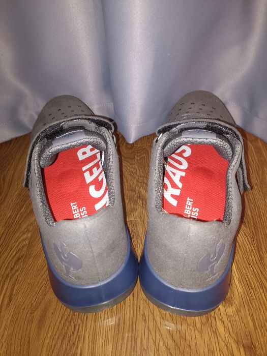 Bocanci de protecție Strauss Nr 43 !