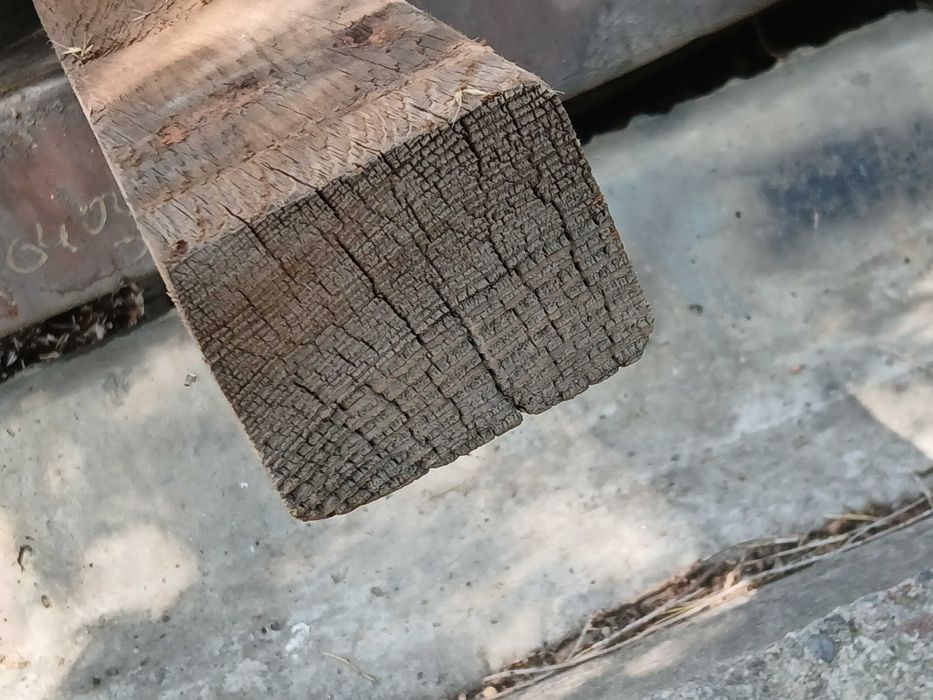 Деревянная балка (2,5х10х7)
