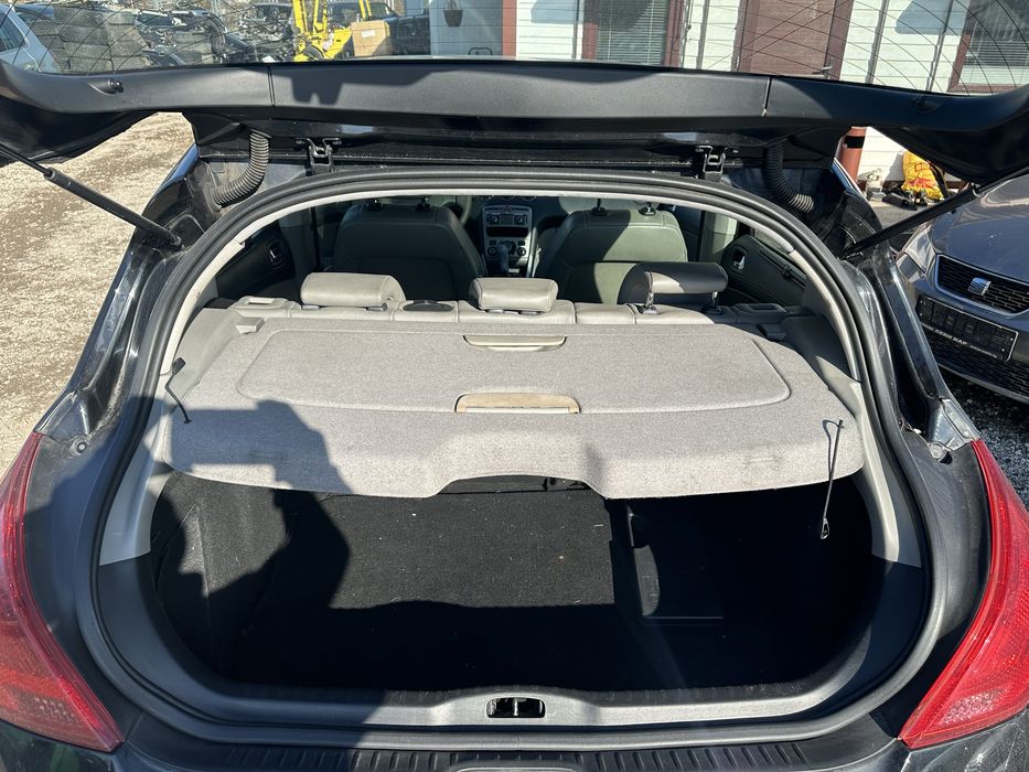 Кора багажник за Пежо 308 хечбег!