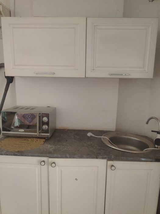 Кухонный. Ест сломанные детали