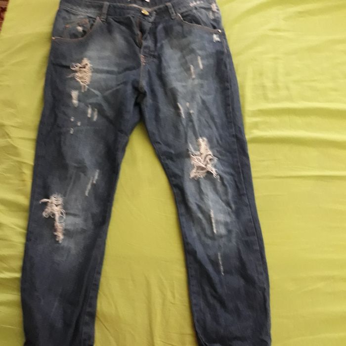 Blugi dama boyfriend stradivarius mar.38,la numai 40lei