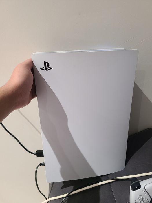 playstation 5 ZUR Narx