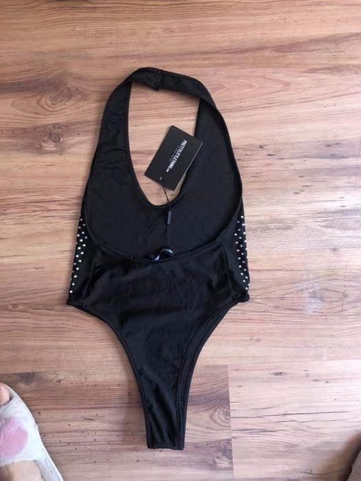 НОВО боди с камъчета