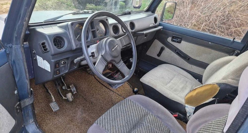 Vând Suzuki Samurai