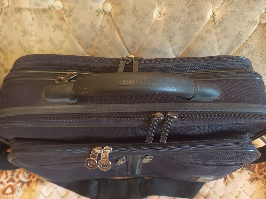 Продам сумку для ноутбука