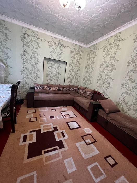 Продаётся участок в центре города рядом с Мирабад Авенью. 2,5 соток .