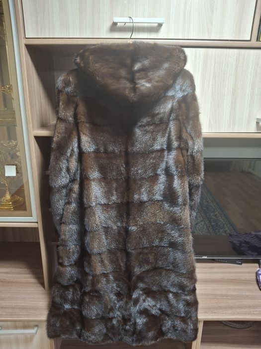 Продаю норковую шубу