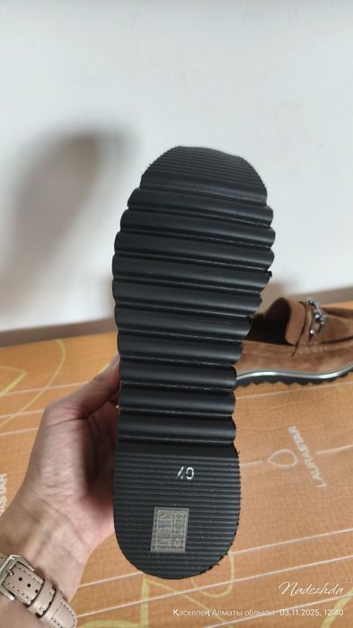 Натуральные замшевые 39-40 размер