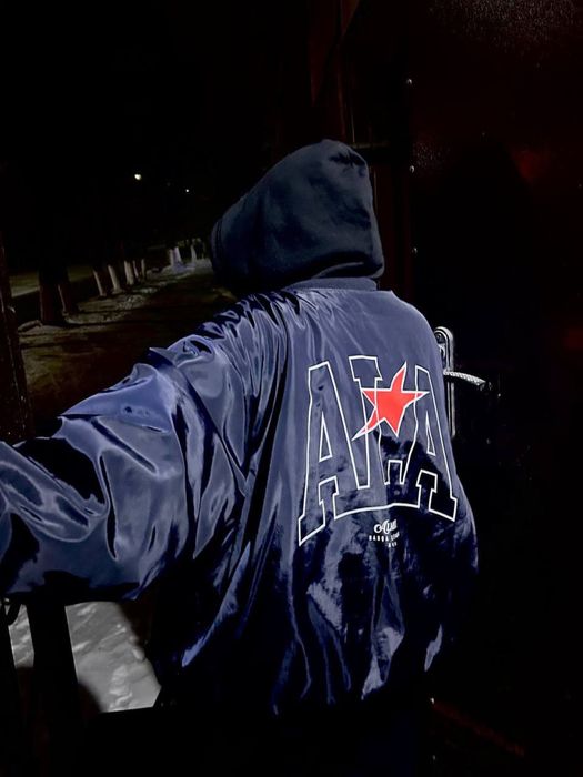 Продаю бомбер Basqawear