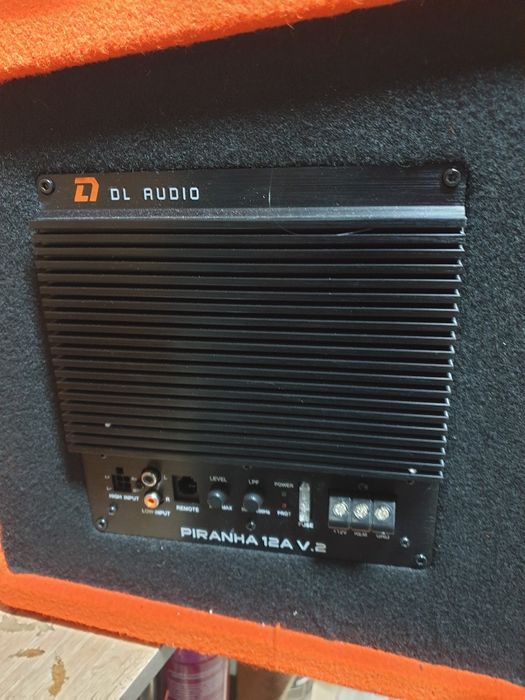 магнитола и сабвуфер