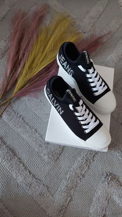 Calvin Klein Low Top Lace Up Sneakers
