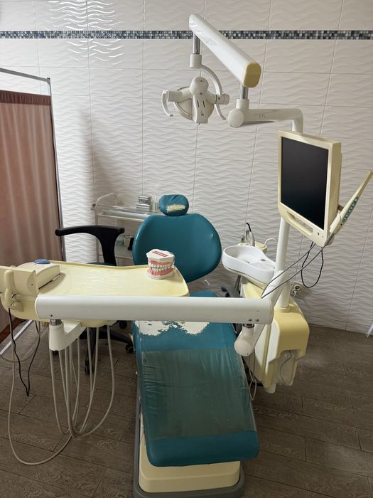 Стоматологическое кресло