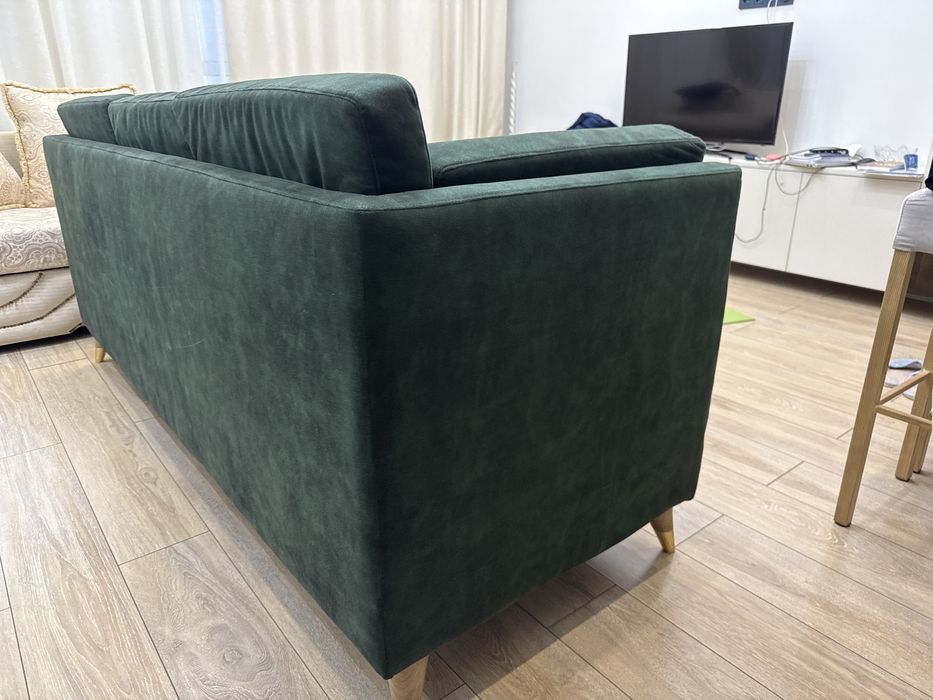 Диван на ножках, велюр