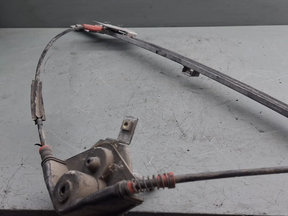 Macara geam față dreapta - Volkswagen VW Transporter 1994