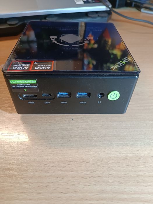 Mini PC GMKtek K8 Plus Ryzen 7 8845HS 8c/16t 16gb DDR5 477gb m.2