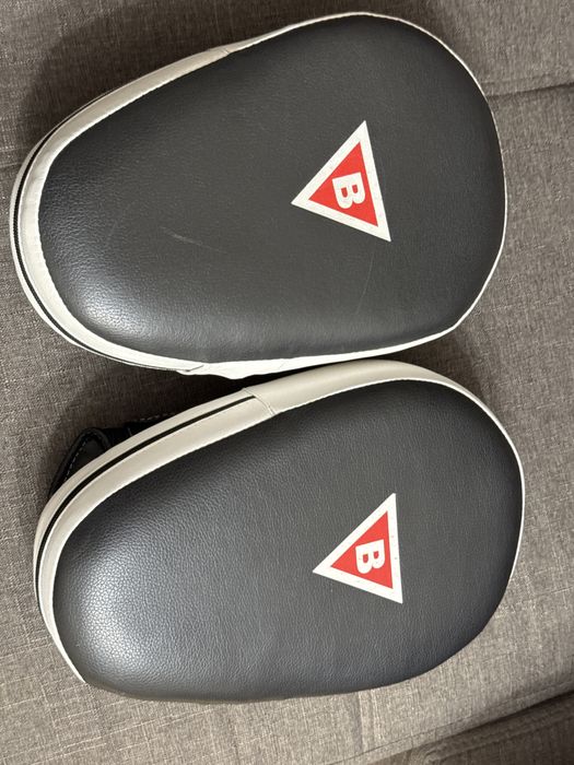 лапа,боксерская перчатка