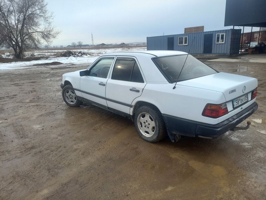 Мерседес 124 102