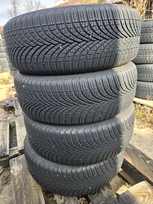 4бр. 205 60 16 Dunlop всесезонни.