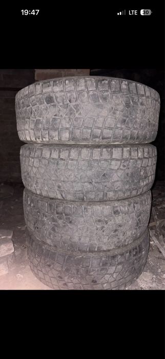 Комплект шин на R18