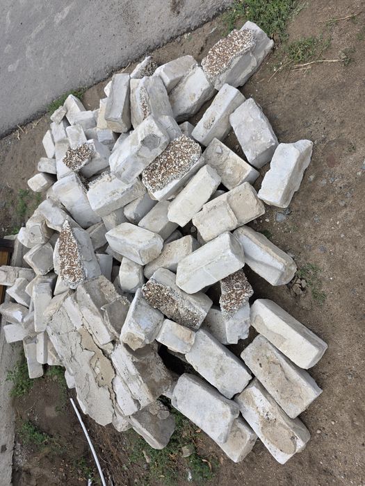 Продам   кирпич.