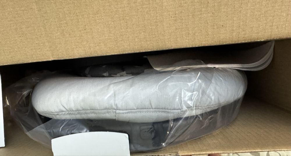 Продам шезлонг Stokkee steps bouncer