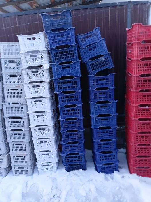 Пластиковые ящики