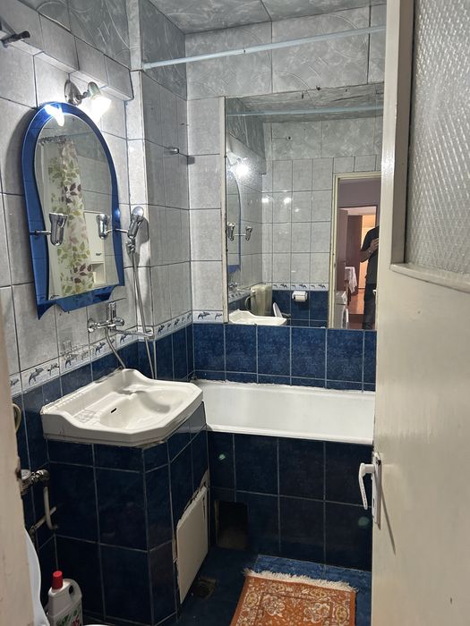 Inchiriez apartament 3 camere