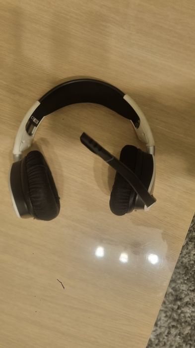 Casti gaming Corsair Void RGB Elite Wireless, varianta alba