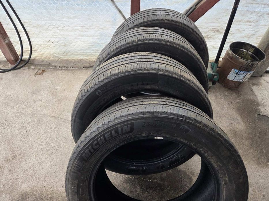 MICHELIN всесезонни гуми 235/55 R19