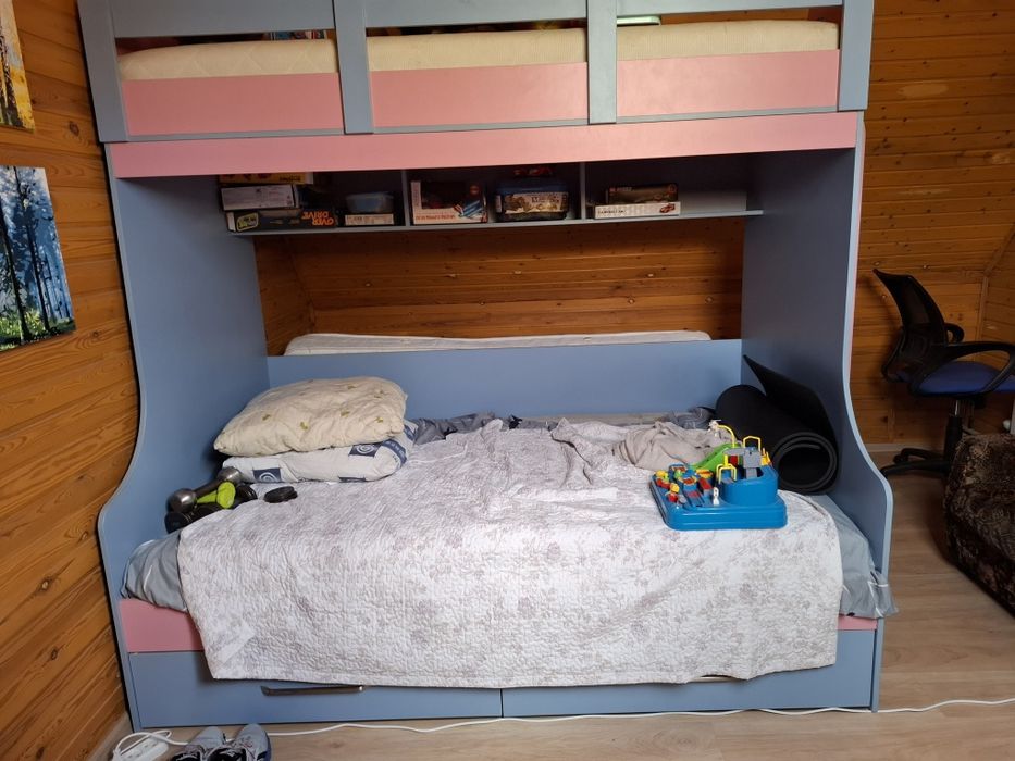 Кровать двухярусная