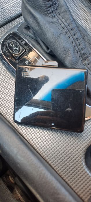 Продам заглушку бампера w251