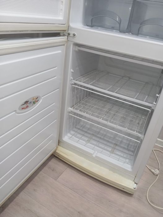 Продам холодильник