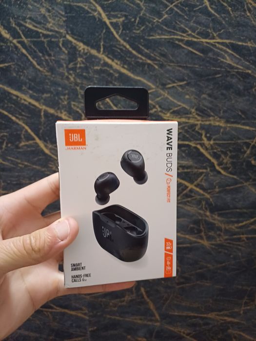 vand casti jbl wave buds