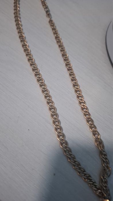 Продам золотую цепочку
