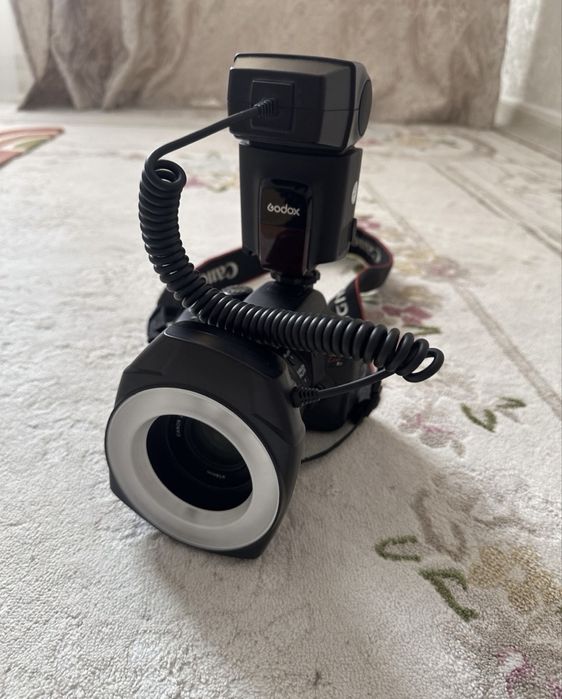 Продаю камеру Canon