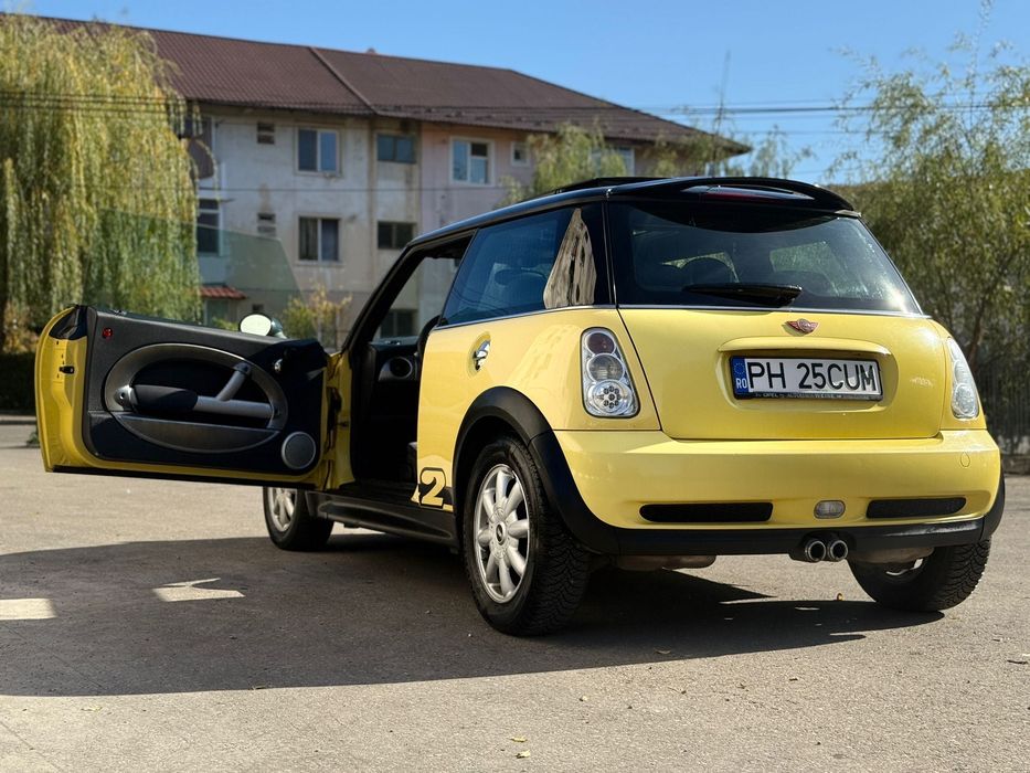 Vând Mini Cooper din 2002, cu pachet S, în stare foarte bună