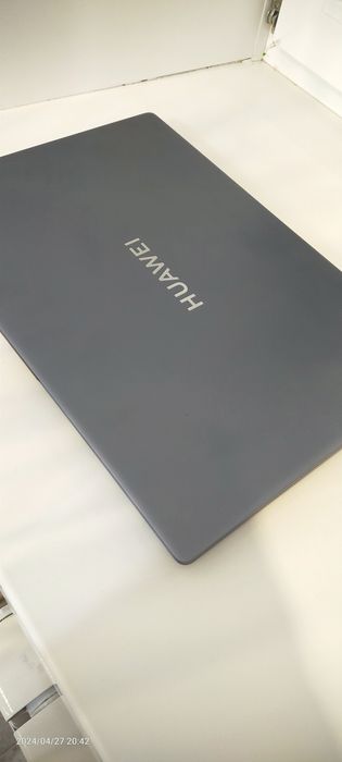 Ноутбук продам новый