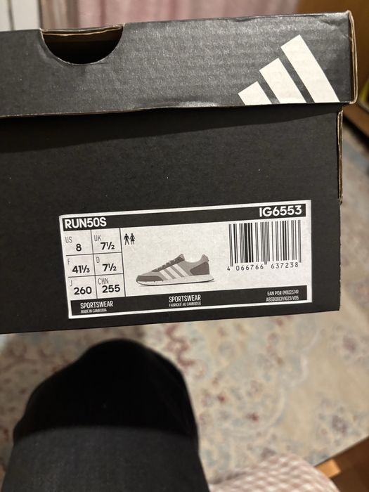 Продам кроссовки Adidas 41 размер