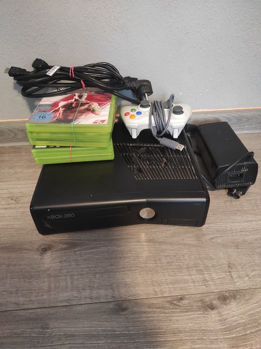 Xbox 360 cu 5 jocuri