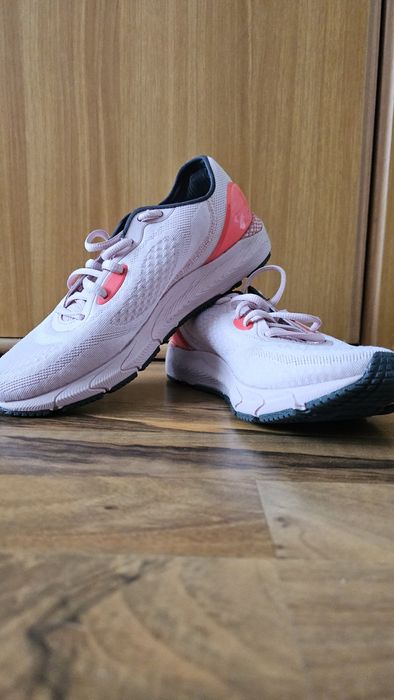 Adidasi Under Armour HOVR marime 38