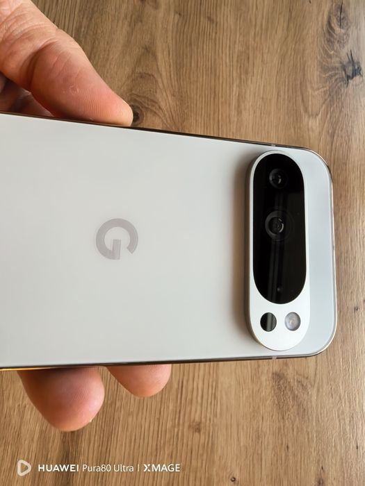 Telefon Google Pixel 9 pro alb impecabil ideal pentru  fotografii