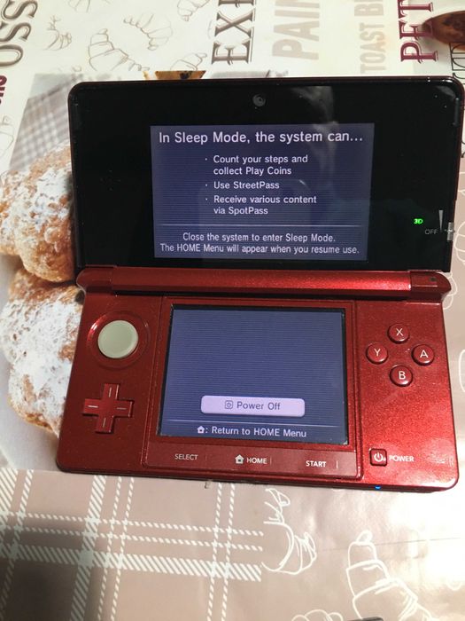 nintendo 3ds cu 3 jocuri