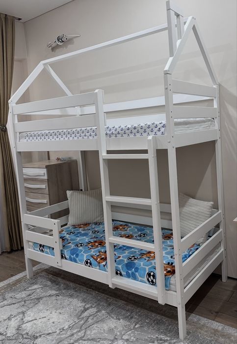 Продается двухярусная кровать