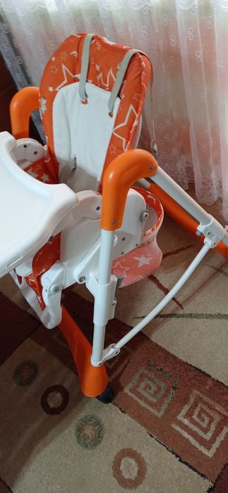 Продам стульчик для кормления