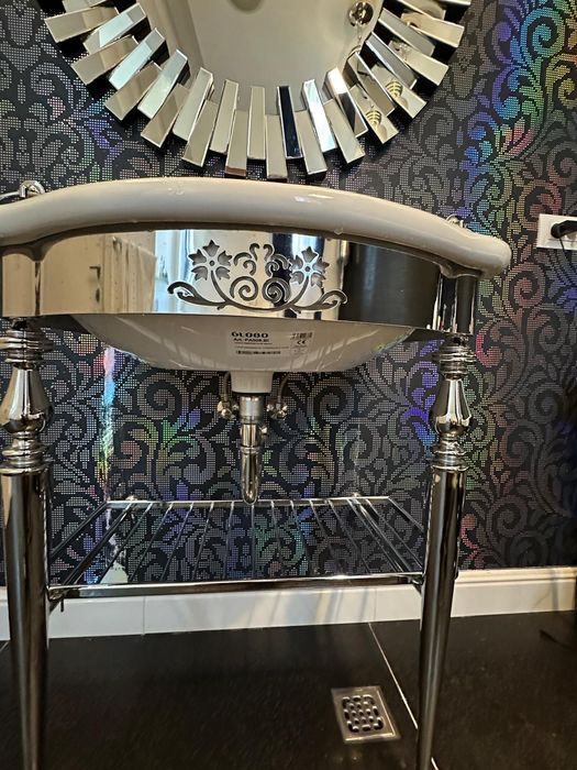 Lavoar Globo Paestum cu suport structura metalica cromată