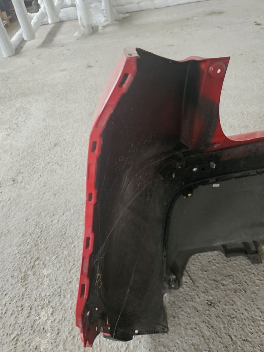 Bară spate spoiler Suzuki Vitara 2016-2020, culoare roșie, impecabila