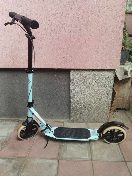 Vand trotineta clasica!