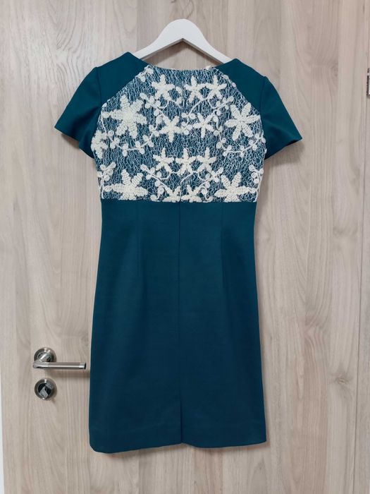 Costum verde de dama